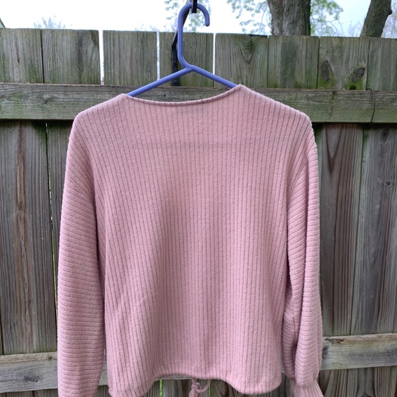 Pink Sweater - Picture 4 of 4